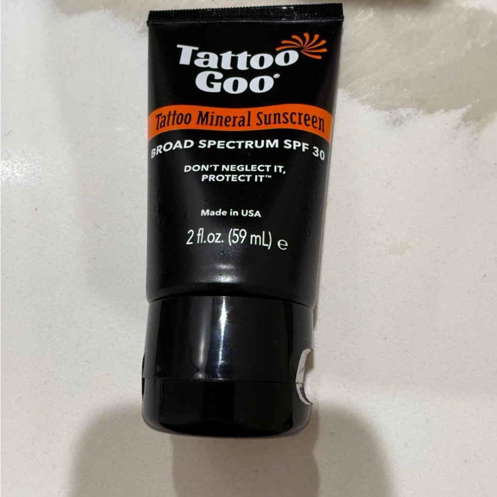 Black Mineral Sunscreen Spf 30